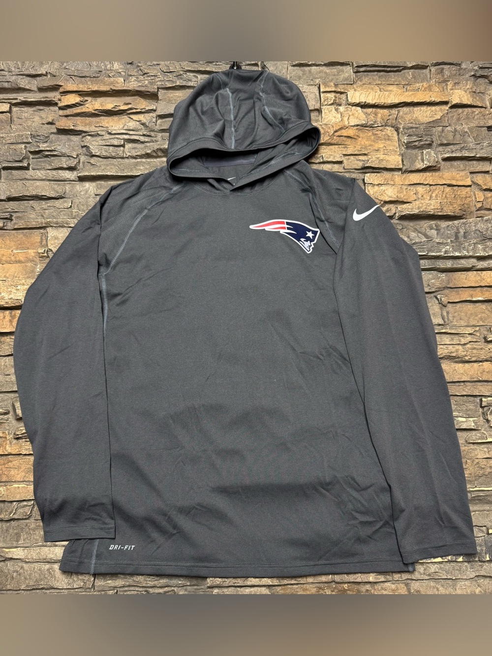 New England Patriots Hoodie Sweatshirt Mens Large Athletic Slim Fit Nike Dri Fit